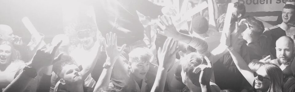 Freake Entertainment bietet professionelle DJ-Dienstleistungen, Eventtechnik, Live Acts, maßgeschneiderte Events sowie Open-Air- und Indoor-Partys in Österreich.